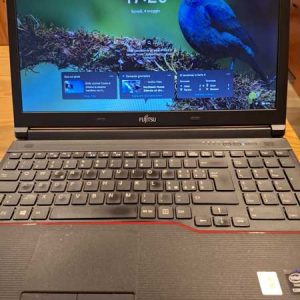 Fujitsu Lifebook E554